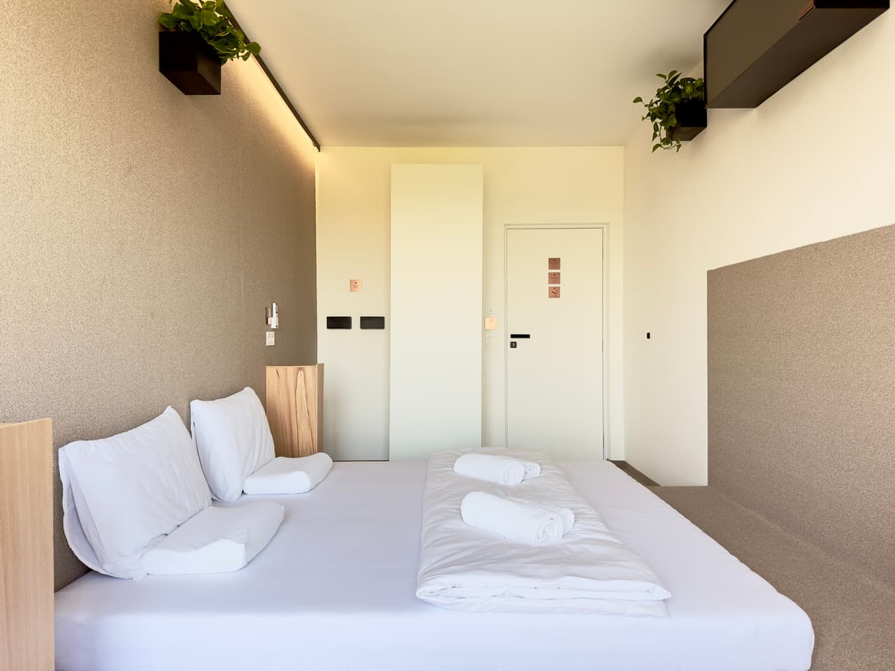 The East House ONE - 8