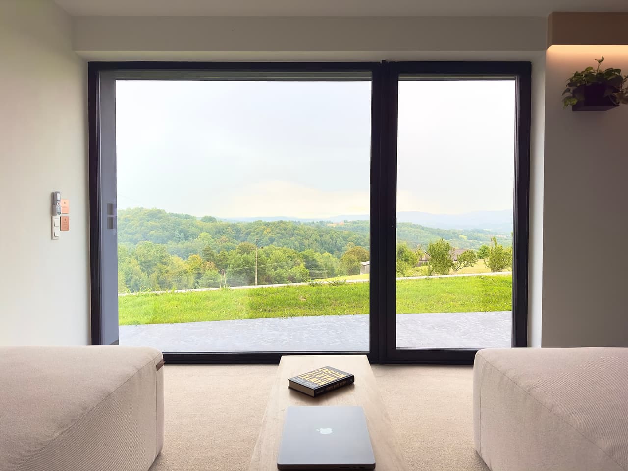 The East House ONE - 5